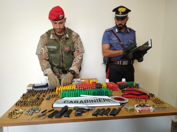 Vittoria: sequestrata pistola clandestina, ai domiciliari un 49enne