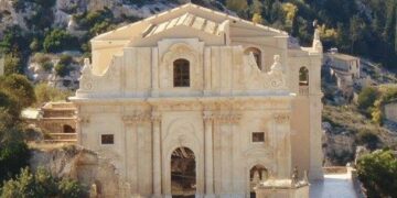 La chiesa di San Matteo a Scicli diventa il set per il nuovo film di Joe Wright