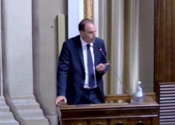 Musumeci finalmente in aula dopo mesi di assenza, Dipasquale: “Il suo disegno di legge per i ristoranti? Solo demagogia”