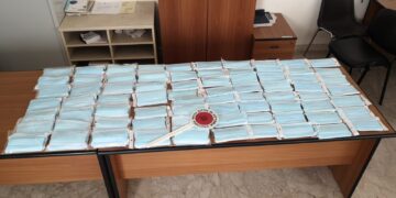 Sequestrate mascherine senza marchio CEE al mercato di Scoglitti