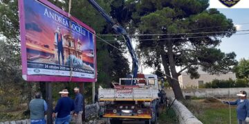 Modica: rimozione dei cartelloni pubblicitari abusivi