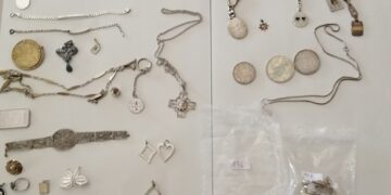 Vendevano merce rubata ai compro oro, arrestati due modicani