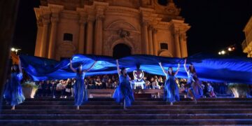 Il teatro greco torna tra il barocco di Ragusa Ibla con 3drammi3