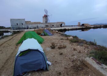 Trasversale Sicula: un gruppo di pellegrini riprende il cammino. Partito da Mozia, arriveranno a Kamarina