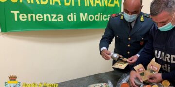 3,5 fg di cannabis ligh sequestrata a Modica. Denunciati tre commercianti