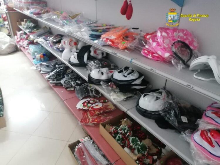 50 mila articoli “non sicuri” sequestrati a Ispica