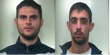Rubavano negli esercizi commerciali di mezza provincia, arrestati due giovani di Ispica