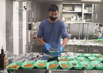 Un pasto caldo per i meno fortunati. Partita a Milazzo la campagna di sensibilizzazione di Ngonia Bay per aiutare i meno fortunati