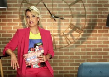 Dall’Ungheria alla Sicilia arriva Nora Szalai con “5 minuti d’inglese” per imparare divertendosi