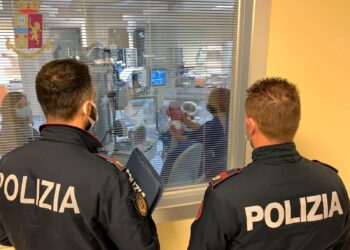 Vittorio Fortunato: indagini della polizia scientifica sul posto, si cerca la madre