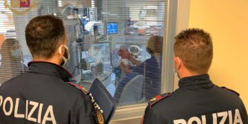 Vittorio Fortunato: indagini della polizia scientifica sul posto, si cerca la madre