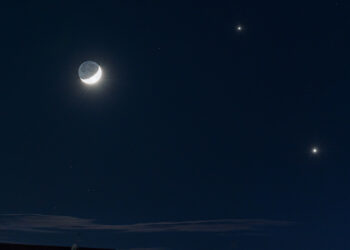 Foto: la Congiunzione Luna-Giove-Saturno nei cieli di Modica