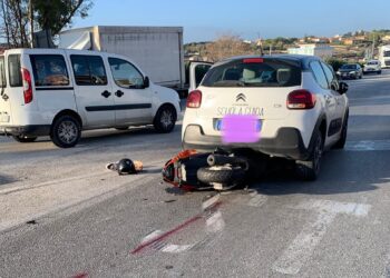 Modica: incidente in motorino, minorenne ferito