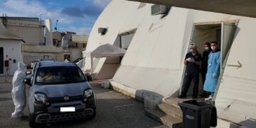 Screening anti covid in provincia: 8610 test rapidi, 82 i positivi riscontrati
