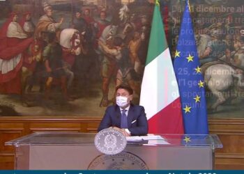 Il DPCM di Natale: niente spostamenti dal 21 dicembre al 6 gennaio. Tutte le novità illustrate da Conte