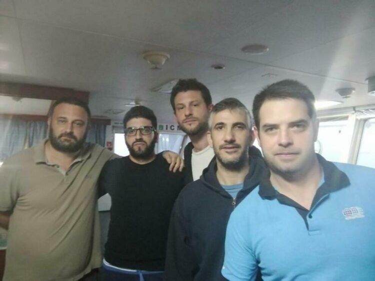 Si blocca la situazione dei marittimi in Cina: torna a casa il pozzallese Luca Porcelli