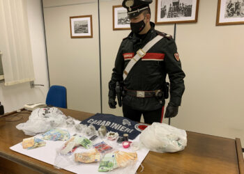 Pozzallo: un arresto per spaccio, denunciato anche il figlio minorenne