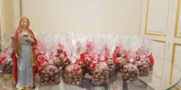 A Comiso, “Nuciddi” per i piccoli fedeli di Santa Lucia