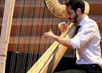 La musica di un arpista Modicano per la nuova era giapponese