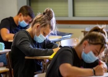 In Sicilia è caos in merito alla decisione di riapertura scuole e la Regione va a tentoni