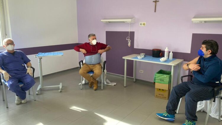 Anche a Vittoria, i primi vaccinati