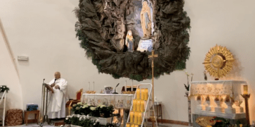 A Ragusa, il rito delle 15 visite alla Madonna di Lourdes