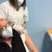Vittoria: Orazio Buonafede, 100 anni, è uno dei siciliani più anziani ad essere stato vaccinato oggi