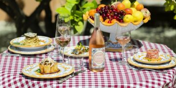 E’ nato Rosa 2020, il vino frutto della collaborazione fra Donnafugata e Dolce&Gabbana