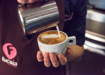 Modica: il bar Fucsia compie trent’anni