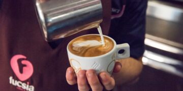 Modica: il bar Fucsia compie trent’anni