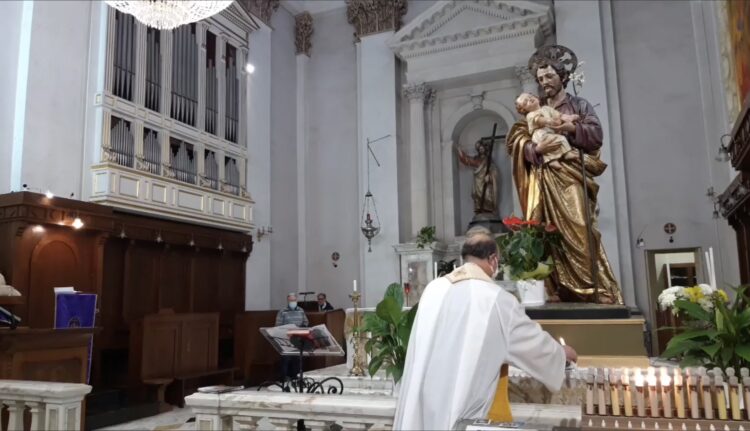 Si accende a Ragusa la lampada votiva per San Giuseppe