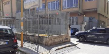 Tentativo di furto nella notte al Mazzini di Vittoria