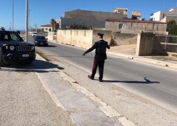 Furti negli appartamenti e nelle attività commerciali. Arrestato ladro seriale a Scoglitti