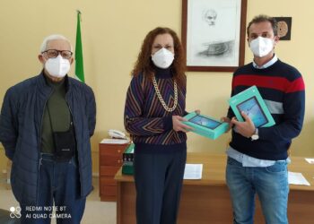 Scicli: il Rotary regala due tablet agli studenti dell’istituto Vittorini