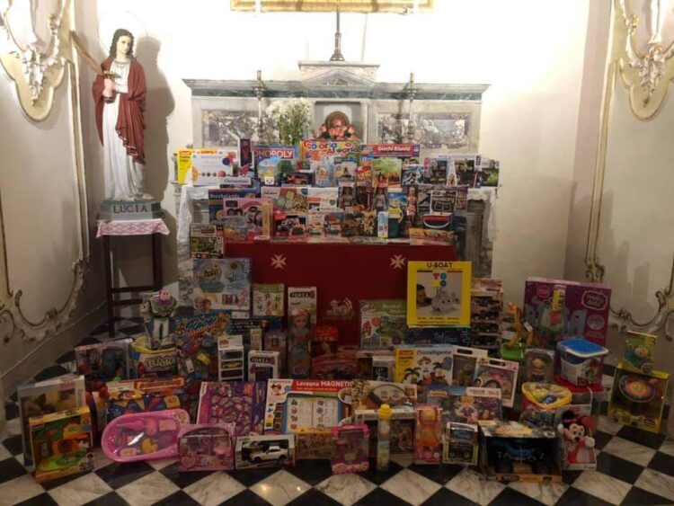Chiaramonte e la solidarietà: raccolti a San Giovanni giocattoli per i bambini oncologici