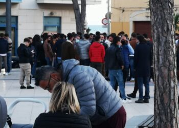 Controlli anti-Covid a Scoglitti, denunciati due vittoriesi per aver aggredito un vigile urbano