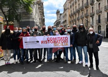 I ristoratori siciliani manifestano a Ragusa. Nasce il Co.Ri.Sicilia, comitato di pizzerie, bar, ristoranti, pub, pasticcerie
