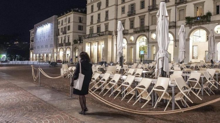 Il Coprifuoco slitta alle 23, dal 21 giugno sarà abolito. Le nuove misure