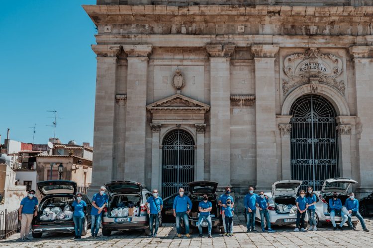 Festa dell’Addolorata a Comiso: raccolti beni di prima necessità per le famiglie bisognose