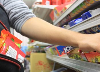 Comiso. Furti nei supermercati, arrestata ladra seriale.