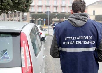 Aggredito a Scoglitti ausiliare del traffico