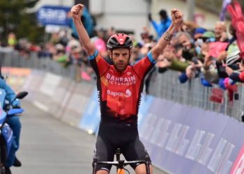 Il Giro d’Italia a Bernal, ma Damiano Caruso ha fatto sognare e si piazza secondo: “Sono state tre settimane emozionanti”