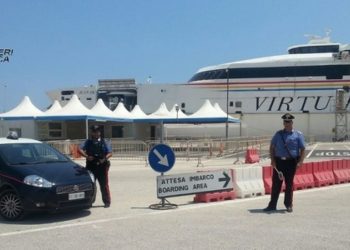 Pozzallo: la polizia respinge alla frontiera un clandestino