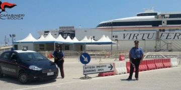 Pozzallo: la polizia respinge alla frontiera un clandestino