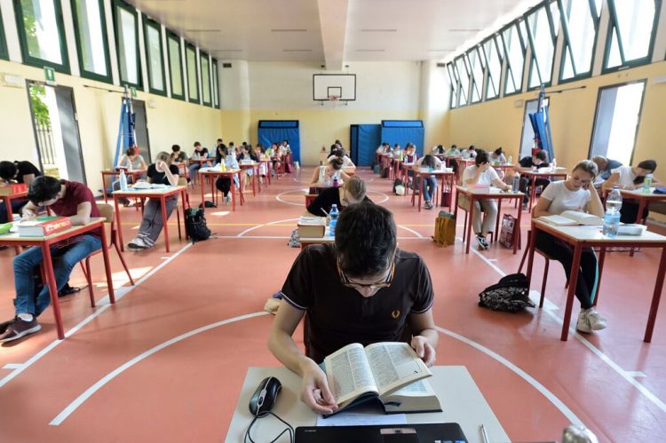 Sicilia: si potranno vaccinare anche gli studenti maturandi