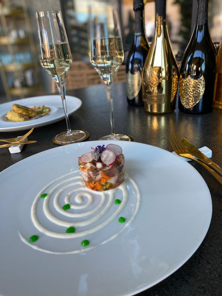 A Marina di Ragusa si inaugura domani una champagneria al porto turistico