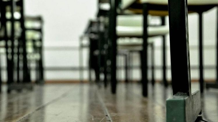 Bidello che prestava servizio a Chiramonte accusato di violenza sessuale, si va a processo. Le ragazze confermano le accuse