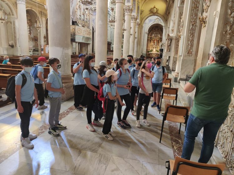 Lezioni all’aperto per l’istituto Caruano di Vittoria