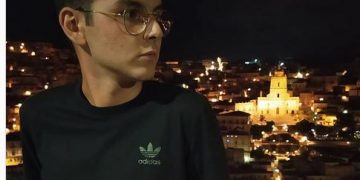 Modica, auto contro scooter: muore il 17enne Thomas Frasca