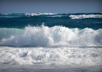 Disperso un ragazzo in mare nei pressi di Cava D’Aliga. Avviate ricerche